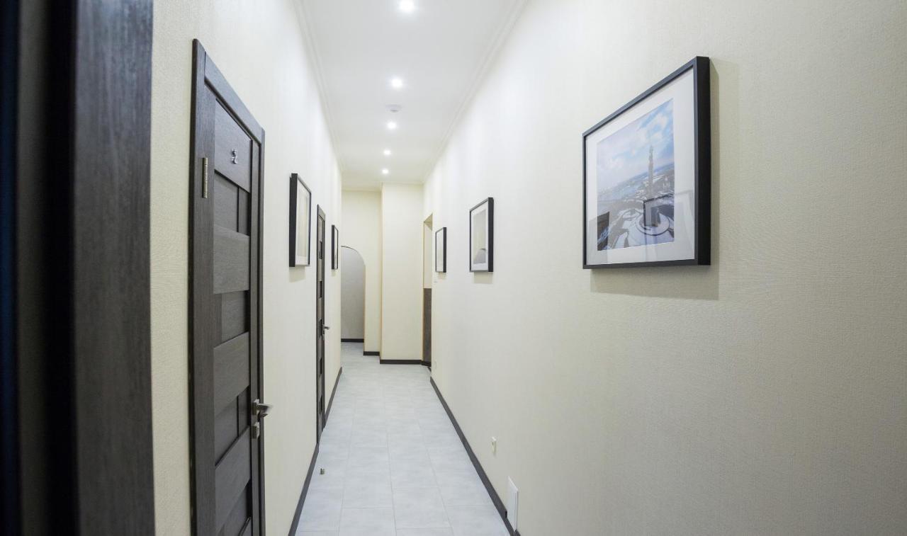 911 Apartments Khreshchatyk Kyiv Exterior photo