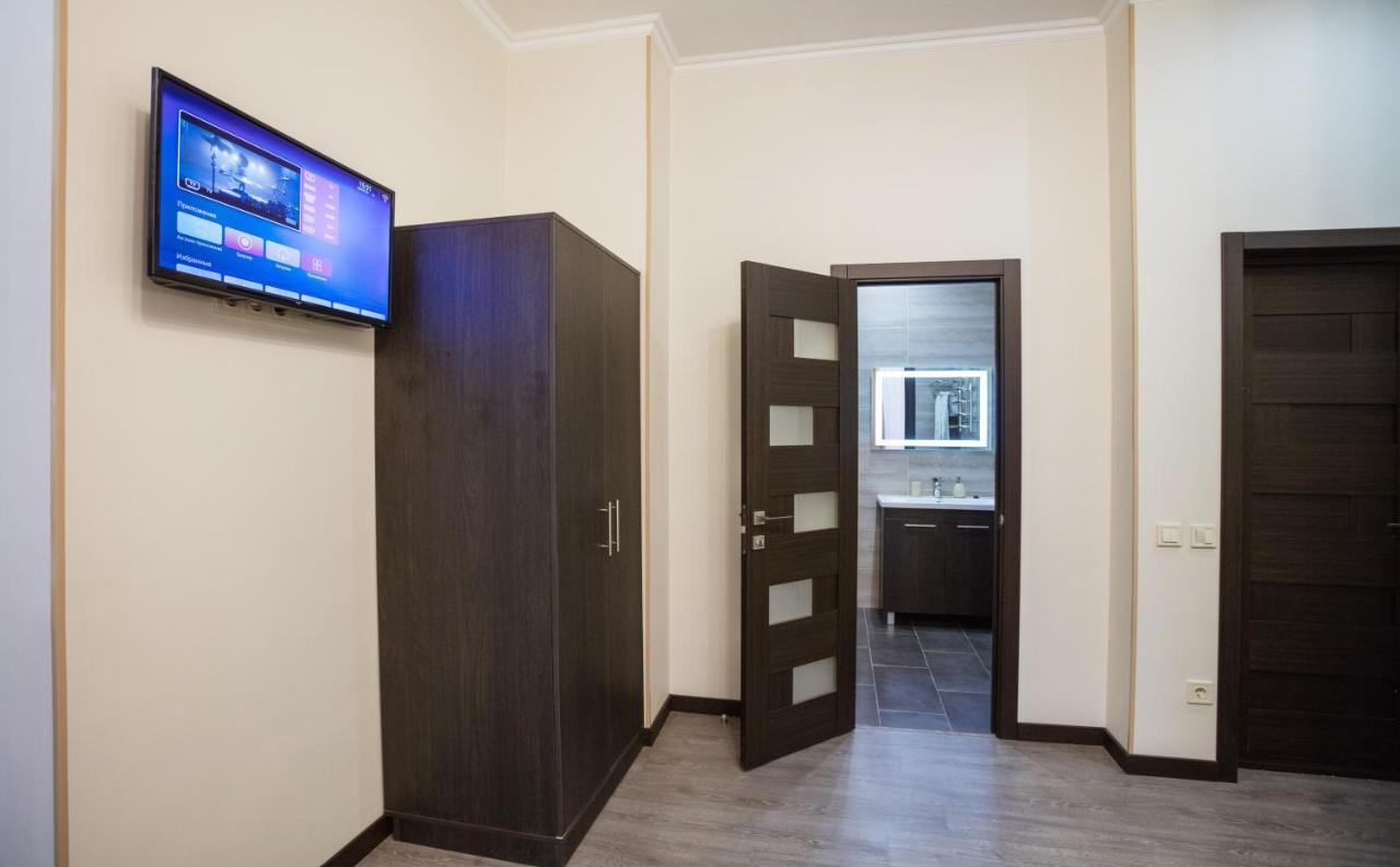 911 Apartments Khreshchatyk Kyiv Exterior photo